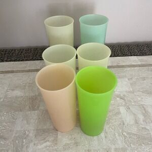 Tupperware vintage set of 6 glasses.